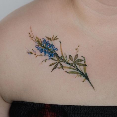 Eden Body Art Studios on Instagram: "Bluebonnet tattoo done by @cass.fuller! Her client is moving to Tennessee next week and she wanted to get something to remember Texas by. . . Cass’s books are open for February! Click the link in our bio to get on her books for a commission or a premade design (you can see them in her highlights)." Bluebonnet Bouquet Tattoo, Small Texas Themed Tattoos, Texas Blue Bonnet Tattoo, Texas Bluebonnet Tattoo, Texas Flower Tattoo, Blue Bonnet Tattoo, Texas Wildflower Tattoo, Texas Tattoos Women, Texas Tattoo