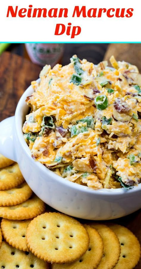 Neiman Marcus Dip - an easy party dip with lots of cheese and bacon. Neiman Marcus Dip, Party Dips Easy, Snacks Board, Superbowl Food Appetizers, Game Night Snacks, Dip Recipes Appetizers, Party Dip, Superbowl Appetizers, Fruit Displays