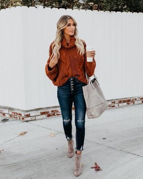 101 Simple Fall Outfit Ideas You'll Love » Lady Decluttered Rust Sweater, Simple Fall Outfits, Sweater Outfit, Trendy Fall Outfits, Outfit Inspiration Fall, Trendy Fall, Cute Fall Outfits, Thanksgiving Outfit, Outfit Inspo Fall