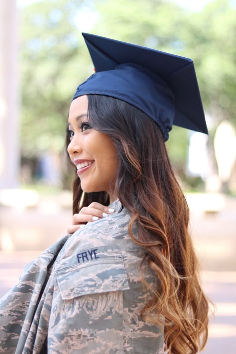 Air Force rotc graduation photo Air Force Senior Pictures, Army Senior Pictures High Schools, Rotc Senior Pictures High Schools, Jrotc Photoshoot, Rotc Graduation Pictures, Military Senior Pictures, Rotc Senior Photos, Jrotc Senior Pictures, Uniform Poses