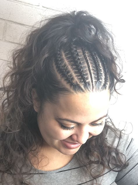 Hair Braiding Styles Half Up, Braid Designs Half Up Half Down, Half Hair Braids Hairstyle, Half Head Cornrows White, Corn Rows With Ponytail, Corn Row Half Up Half Down, Half Head Cornrows Braids, Half Up Half Down Braided Hairstyles For Black Women, Half Up Half Down Braided Hairstyles Short Hair