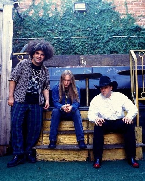 Melvins Buzz Osborne, Melvins Band, 90s Punk, Bon Scott, Alt Rock, Smells Like Teen Spirit, Lyric Art, Band Photos, Hip Hop Culture