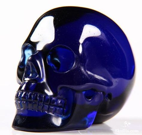 Badass Skulls, Blue Obsidian, Skull Realistic, Blue Skull, Crystal Skulls, Obsidian Crystal, Skeleton Watches, Skull Lover, Human Skull