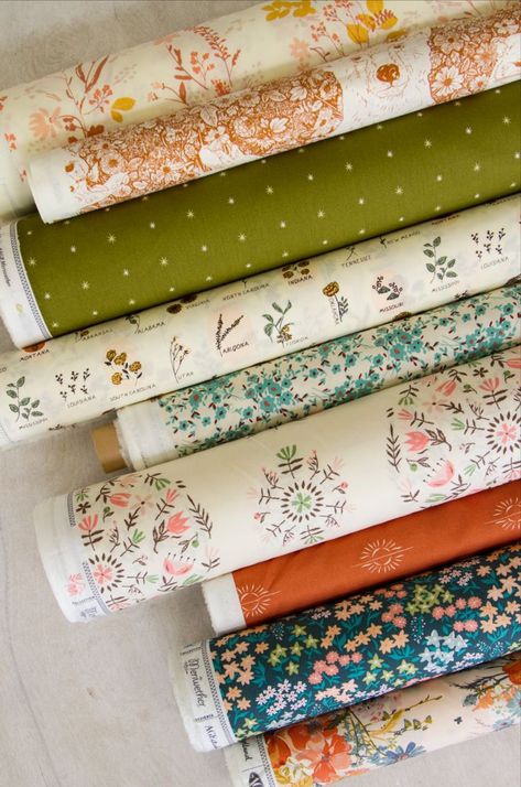 Cottagecore Fabric Prints, Fabric Prints Design Textiles, Fabrics Aesthetic, Cottagecore Quilt, Cottagecore Moodboard, Cottagecore Fabric, Aesthetic Fabric, Sharon Holland, Fabric Aesthetic