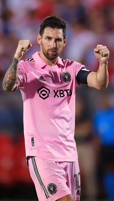 Inter Miami Wallpaper, Football Player Messi, Messi Aesthetic, Lionel Messi Inter Miami, Messi Wallpaper, Messi Pictures, Cr7 Vs Messi, Inter Miami Cf, Epic Moments