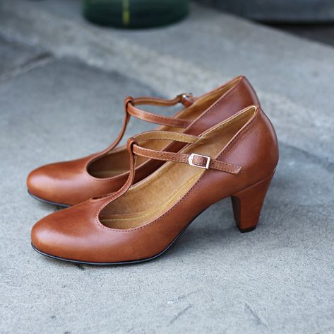 Retro style cognac brown genuine leather, mary jane heels shoes, gift for her, boho style shoes, nature lover by MIUMMASH on Etsy https://www.etsy.com/au/listing/727671367/retro-style-cognac-brown-genuine-leather Boho Style Shoes, 2024 Lookbook, Mary Jane Shoes Heels, Fancy Footwear, Zapatos Mary Jane, Clothing Tips, Brown Pumps, Womens Mary Janes, Outfit Mujer