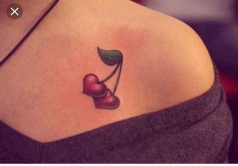 Such a cute tattoo Heart Cherries, Tattoo Cherry, Cherry Tattoo, Cherry Tattoos, Bull Tattoos, Sweet Tattoos, Tatuaje A Color, Stylist Tattoos, 1 Tattoo