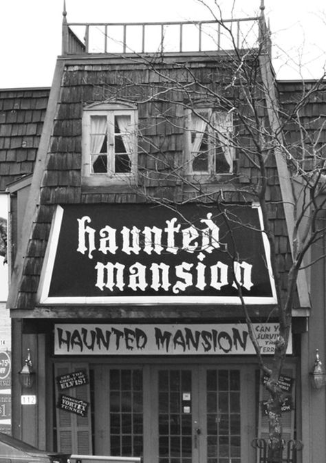 If a scare is what you seek, face your fears at the Haunted Mansion. A trip to the Wisconsin Dells is simply incomplete if one fails to venture into this Old Haunted Mansion Aesthetic, Haunted House Attraction Aesthetic, Hunted Mansion Disney, Haunted Mansion Ghost Host, Wi Dells, Haunted House Attractions, Haunted Mansion Hitchhiking Ghosts, Land Of The Lost, Wisconsin Vacation