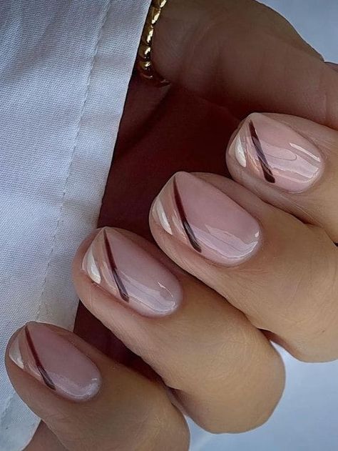 Gel Manicure Ideas For Short Nails Fall Art Designs, Short Gel Nail Designs Fall, Classy Nails Short, Fall Nails Short, Ongles Beiges, Short Fall Nails, Natural Nail Designs, Simple Fall Nails, Maroon Nails