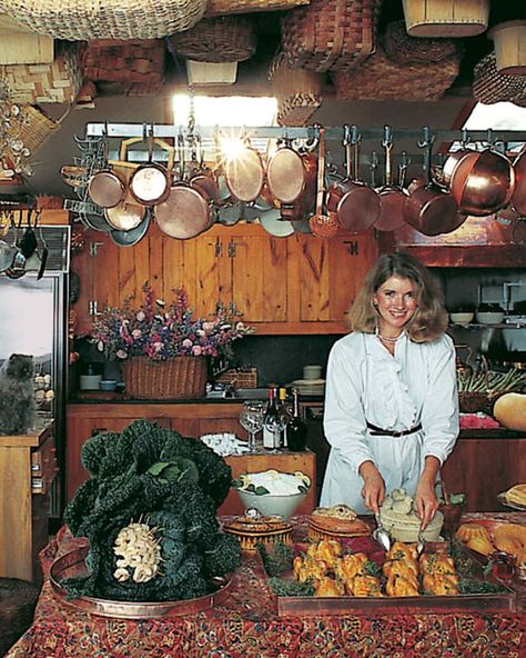 Turkey Hill: Martha's First House | Martha Stewart Martha Stewart Kitchen, Bedford New York, Martha Stewart Home, Turkey Hill, Sycamore Wood, Lots Of Food, Oak Kitchen Cabinets, Martha Stewart Living, Casa Vintage