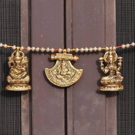 Hanging Diwali Decoration, Laxmi Ganesh, Wooden Wall Panels, Diwali Craft, Diwali Decoration, Indian Furniture, Home Door, Hand Painted Decor, Cabinet Door Handles