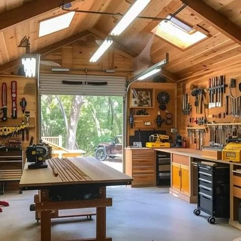 Ideas For Garage, Dream Workshop, Garage Workshop Layout, Diy Garage Work Bench, Garage Design Interior, Garage Workbench, Workshop Layout, Woodworking Shop Layout, Diy Garage Door