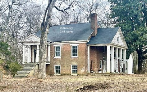 c.1825 Historic Greek Revival Home For Sale in Kentucky on 2.84 Acres - The J.B. Knight House $150K Greek Revival Farmhouse, Greek Revival Garage, Greek Revival Home Exterior, Small Greek Revival House Plans, Greek Revival Home Plans, Stone House Revival, Greek Revival House Plans, Classic Colonial Homes, Greek Revival Architecture