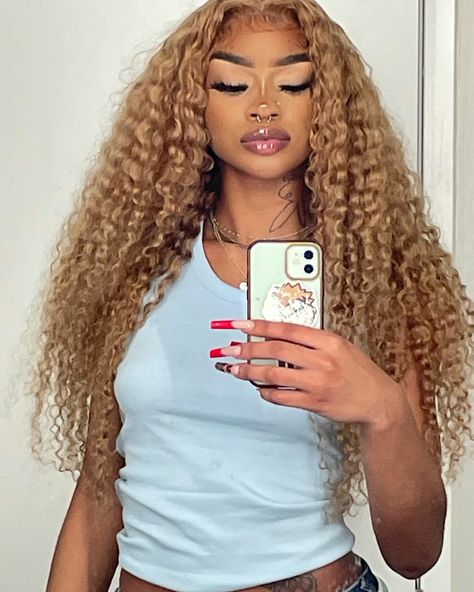 Long Curly Wigs, Highlight Wigs, Brazilian Lace Front Wigs, Blonde Curly Wig, Hair Highlight, Dyed Curly Hair, Highlight Color, Curly Lace Wig, Honey Brown Hair