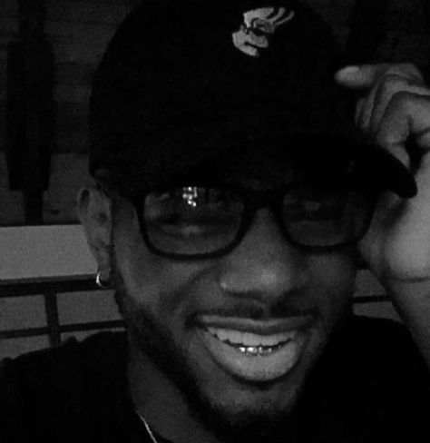 Bryson Tiller, His Smile, Black And White, White, Black