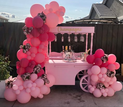 Champagne Cart With Balloons, Chanel Birthday Party Decoration, Champagne Cart, Pink Birthday Theme, Pink Party Theme, Pink Party Decorations, Pink Bar, Pink Birthday Party, Champagne Party