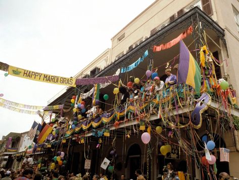 Vintage Photos of Mardi Gras Through the Years | Condé Nast Traveler Mardi Gras Photos, Mardi Gras Wedding, High School Marching Band, Fall Bead, Mardi Gras Parade, Mardi Gras Costumes, New Orleans Mardi Gras, Bourbon Street, New Orleans Wedding