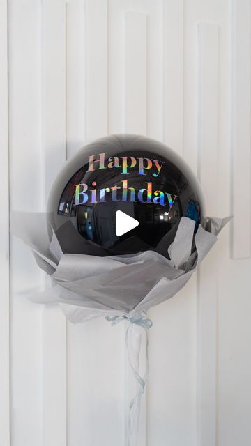 House of Party on Instagram: "Get ready for the ultimate Money Balloon Surprise! Just a bubble balloon, an 18-inch colored balloon, and some folded bills are all you need. Inflate, tie, and add colorful tissue for extra flair! Don’t forget the ‘Happy Birthday’ sticker and a little tape trick for an easy pop! 🎈✨ The perfect surprise they’ll never forget! 

#balloontutorial #houseofpartyco #balloontips #balloontipsandtricks #quicktutorial #balloonhacks #moneyballoon #boboballoons #bubbleballoons" Money Balloon Surprise, Money Surprise Ideas, 18th Birthday Ideas For Boys, Money Balloon, Balloon Hacks, Balloon Surprise, Money Gifts, Creative Money Gifts, Bubble Balloons