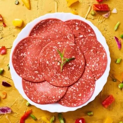 Best Vegan Salami Brands + Homemade Recipes Vegan Salami, Salami Recipes, Savoury Slice, Vegan Pepperoni, Vegan Meatballs, Meat Alternatives, Vital Wheat Gluten, Vegan Sausage, Vegan Gluten Free Recipes