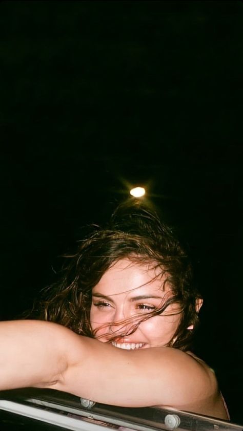 Selena Gomez Asethic, Selena Gomez Wallpaper Iphone, Selena Gomez Now, Aesthetic Selena Gomez, Selena Aesthetic, Selena Gomez Smiling, Selena Gomez Aesthetic, Selena Gomez Wallpaper, Selena Gomez Album