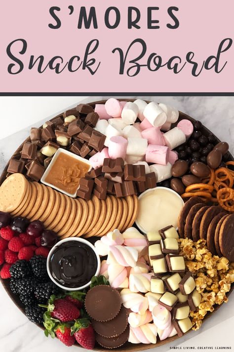 Campfire Sleepover Ideas, Cute Snack Boards, S’mores Board, Smores Snacks, Sitting Around A Campfire, Campfire Snacks, Sweet Board, Snack Boards, Marshmallow Roasting