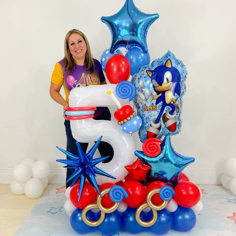 Sonic Balloon Bouquet, Sonic Balloon Decor, Sonic Balloons, Sonic Birthday Ideas, Hedgehog Colors, Birthday Baby Boy, Party Balloons Diy, Balloons Bouquet, Sonic Birthday Parties