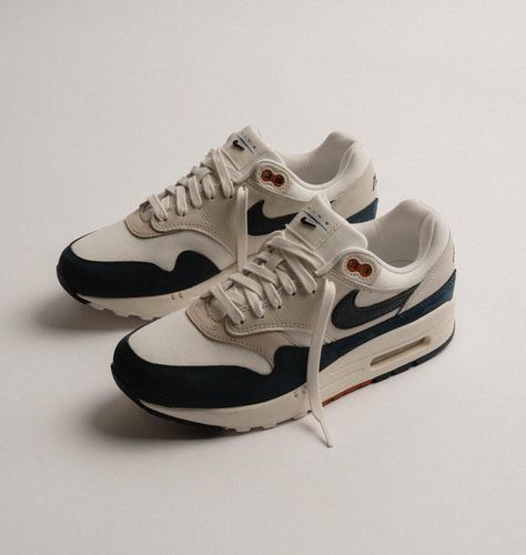 Nike Air Max 1 LX (W) "Obsidian" now available online Nike Airmax 1, Air Max One, Nike Air Max 90s, New Sneaker Releases, Airmax Nike, 90s Men, Nike Air Max 1, Hype Shoes, Trending Sneakers