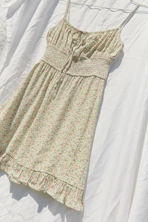 Pretty Summer Dresses, Beautiful Summer Dresses, Empire Dress, Urban Dresses, Urban Outfitters Dress, Mode Inspo, Printed Mini Dress, Looks Vintage, Spring Summer Outfits