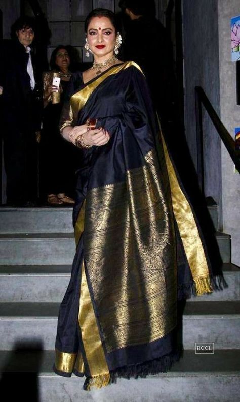 Black Silk Saree, Rekha Saree, Kanjivaram Sarees Silk, Banarsi Saree, Silk Saree Kanchipuram, Modern Saree, Eternal Beauty, Silk Saree Blouse, Black Saree