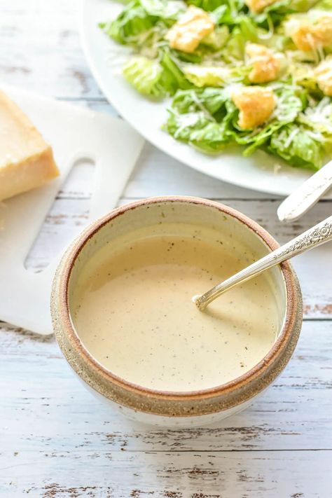 This 5-minute, IBS-friendly low FODMAP Caesar salad dressing is so easy to make and great to drizzle on low FODMAP Caesar salads, veggies, wraps, and more. #LowFODMAP, #dairyfree, #Keto, #lowcarb, #Paleo and #Whole30 compliant. ~ Good Noms, Honey! ~ Low FODMAP Caesar Dressing ~ Low FODMAP Salad Dressing ~ Low FODMAP Condiments ~ Low FODMAP Keto Recipes ~ Low FODMAP Low Carb Recipes Veggies Wraps, Low Fodmap Salad Dressing, Fodmap Salad Dressing, Fodmap Condiments, Low Fodmap Salad, Fodmap Salad, Easy Low Fodmap, Caesar Salads, Ceasar Dressing