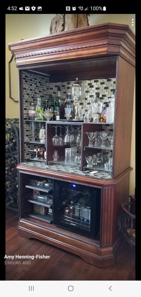 Liquor Bar Cabinet, Repurposed China, Armoire Bar, Wine Closet, Coffee Bar Design, Liquor Bar, Antique Bar, Bar Designs, Whiskey Bar