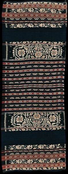 Indonesian Textiles, Asian Textiles, Tenun Ikat, Indonesian Art, Indonesian Batik, Batik Pattern, Ethnic Design, Hand Woven Textiles, Traditional Weaving