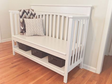 Baby Bed Bench, Crib Makeover, Crib Bench, Old Cribs, Best Baby Cribs, Diy Crib, Refurbished Furniture, Baby Crib, Trendy Baby