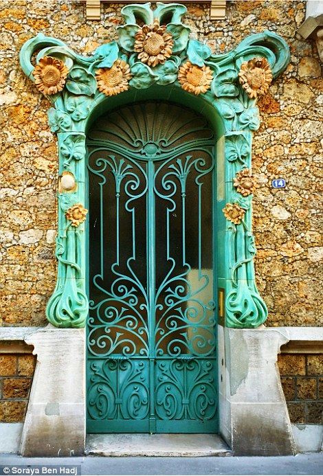 Instagram goes crazy for 'doortraits' with photographers taking arty photos of doors Art Nouveau Arquitectura, Architecture Art Nouveau, Starověký Egypt, Design Art Nouveau, Istoria Artei, Porte Cochere, Gorgeous Doors, Art Nouveau Architecture, Cool Doors