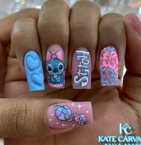 Manicure Stitch, Stitch Nail Designs, Nails Stitch, Stitch Nail Art, Stitch Nails, Gender Reveal Nails, Pink Black Nails, Anime Nail, Disney Acrylic Nails