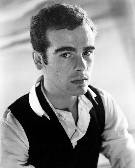 Sons And Lovers, Dean Stockwell, Navy Admiral, Tom Cruise Movies, Dennis Hopper, Life In Pictures, Nbc Tv, Best Cinematography, Girl In Water