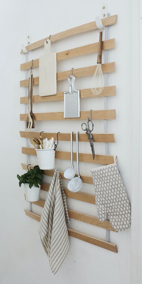 Storage idea for the kitchen Shallow Cupboard Storage, Airing Cupboard Storage, Ikea Basket, Ideal Home Magazine, Ikea Side Table, Minimalist Storage, Airing Cupboard, Clever Kitchen Storage, Kitchen Wall Storage