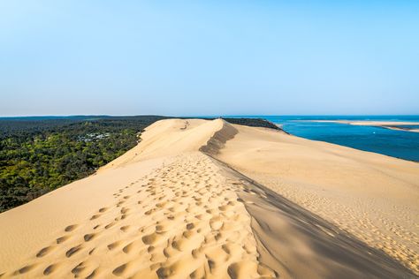 Escapade sur la Dune du Pilat à Pyla sur Mer Travelling Ideas, Desert Sahara, Watercolour Landscape, Cap Ferret, Sweet Escape, Watercolor Landscape Paintings, Camping Car, My Happy Place, Happy Places