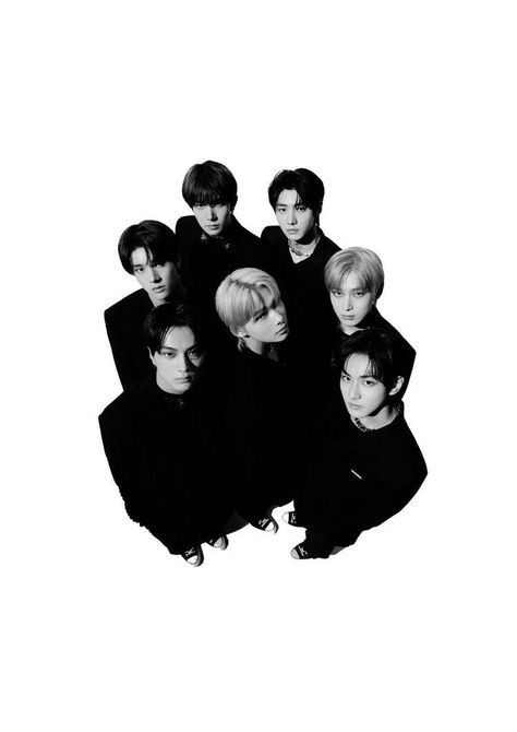 White Widgets, Wallpaper Enhypen, Kpop Posters, Black Aesthetic Wallpaper, Iphone Icon, Homescreen Wallpaper, Room Posters, Phone Themes, Kpop Wallpaper