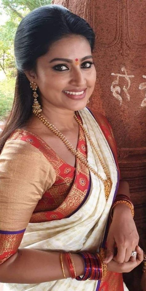 Sneha Prasanna, Actress Hairstyles, Beautiful Casual Dresses, Celebrity Beauty, Beautiful Smile Women, Indian Beauty Saree, India, On Twitter