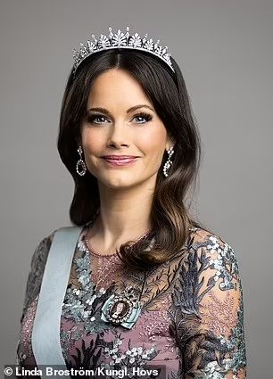 Kroonprinses Victoria, Princesa Sophia, Princess Sofia Of Sweden, Princesa Real, Princess Sophia, Swedish Royalty, Prince Carl Philip, Apple Dress, Princess Madeleine