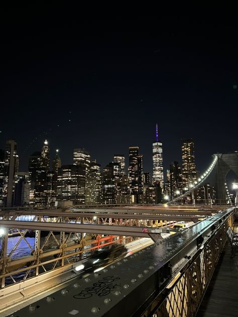 Nyc Brooklyn Bridge Night, Brooklyn City Aesthetic, Brooklyn Night Aesthetic, Brooklyn At Night, Brooklyn Aesthetic New York, Brooklyn New York Aesthetic, Nyc Skyline Night, New York Skyline Night, Brooklyn Bridge Aesthetic