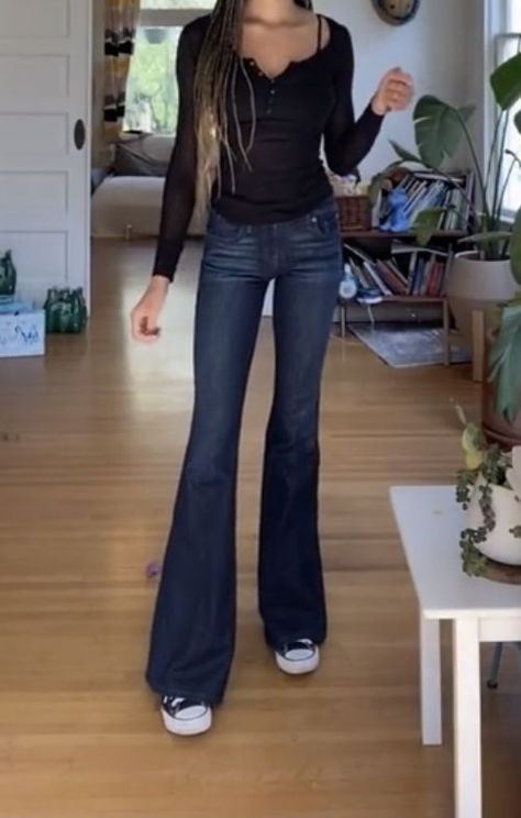 Y2k Low Rise Jeans Outfit, Young Nina Dobrev, Nina Dobrev Katherine Pierce, Rainy Forest Aesthetic, Bella Swan And Edward Cullen, Alice Cullen Twilight, Edward Cullen Twilight, Low Rise Jeans Outfit, Alice And Jasper