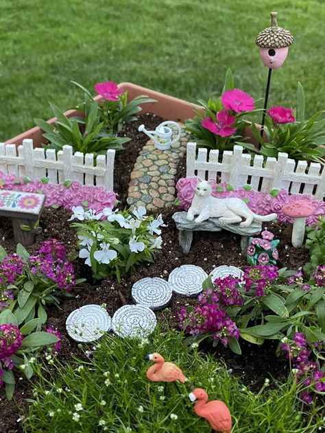 Small Memorial Garden Ideas, Wooden Bridge Garden, Cat Gnome, Cat Memorial Garden, Cat Park, Small Flower Gardens, Pet Memorial Garden, Boho Whimsical, Fairy Garden Plants