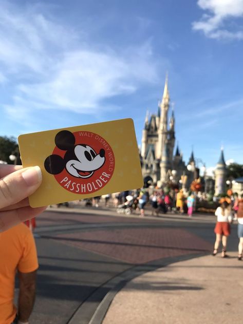 Disney World Tips - Click thru for the Benefits of Becoming a Disney Annual Passholder | #Disneyannualpass #DisneyWorldTips #DisneyWorldonaBudget #DisneyWorldBudget Disneyland Height Requirements, Disney Annual Passholder, Disney Money, Disney Deals, Disney On A Budget, Disneyland California Adventure, Parents To Be, Disneyland Vacation, Disney Trip Planning