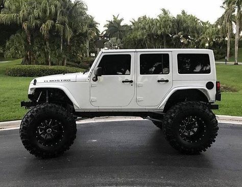 Jeep White Keep Wrangler, White Rubicon, Cool Jeeps Wrangler, Lifted Wrangler, White Jeep Wrangler, Jeep Wrangler Lifted, Lifted Jeeps, Jeep Baby, Badass Jeep