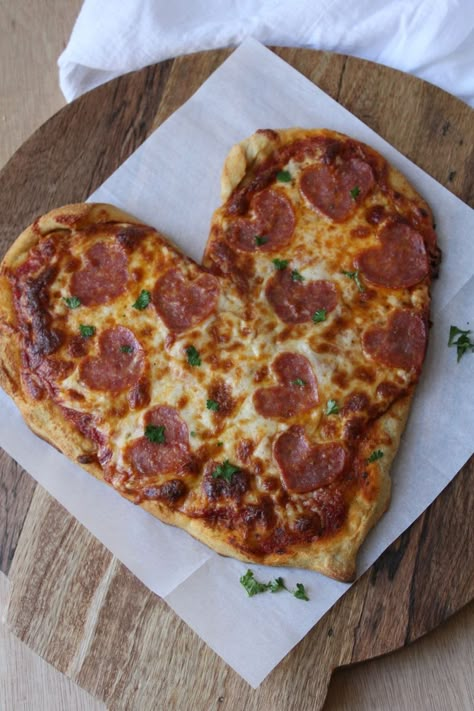 Heart Shaped Pasta, Valentine Food, Shaped Pizza, Heart Pizza, Heart Shaped Food, Summer Checklist, Pizza Shapes, Heart Shaped Pizza, Your Adorable