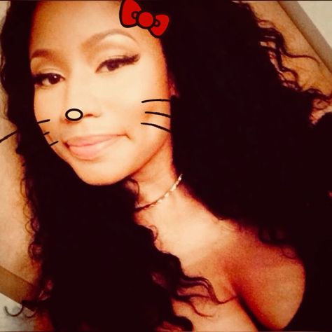 Nikki Manaj 2000, Nicki Wallpaper Iphone, Nicki Minaj 2000s Banner, Pfp Famous People, Niki Minaj 90s, Nicki Pfp, Pfp Nicki Minaj, Nicki Minaj Pfp, Baddie Pfp Pink