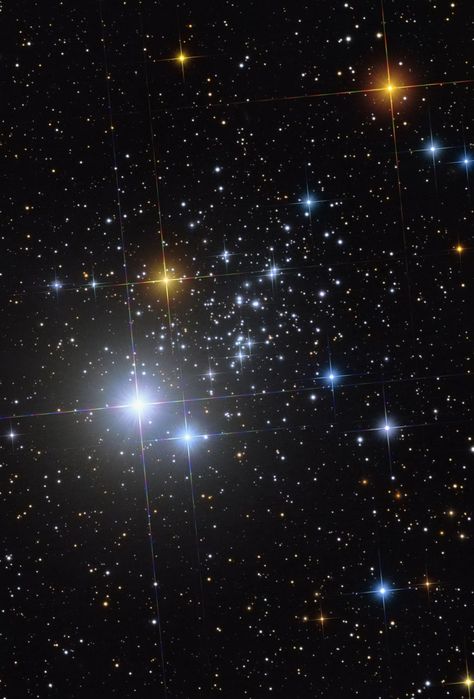 Cassiopeia Constellation, Cluster Of Stars, Stars Astronomy, Minerals Crystals Stones, Amateur Astronomy, Android Wallpaper Dark, Star Clusters, Star Photography, Aesthetic Space