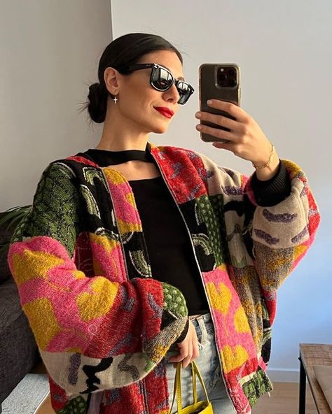 Colorful Life Aesthetic, Fun Colorful Outfits, Winter Outfits Colorful, Fun Jackets, Funky Jacket, Outfits Colorful, Colorful Jacket, Zara Outfit, Patchwork Jacket